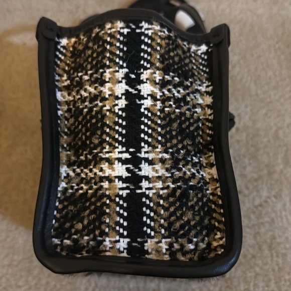 NWT Gianni Chiarini tweed small tote in black/tan, detachable adjustable strap - Picture 6 of 10
